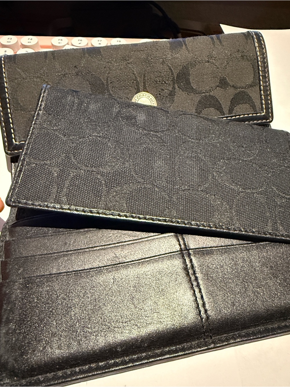 Vintage Coach Hamptons Blk wallet w/ checkbook
